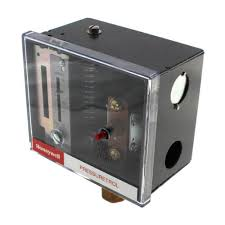 L4079B1066 L4079B1066 Honeywell Pressure Switch 20-300PSI Range, from HONEY