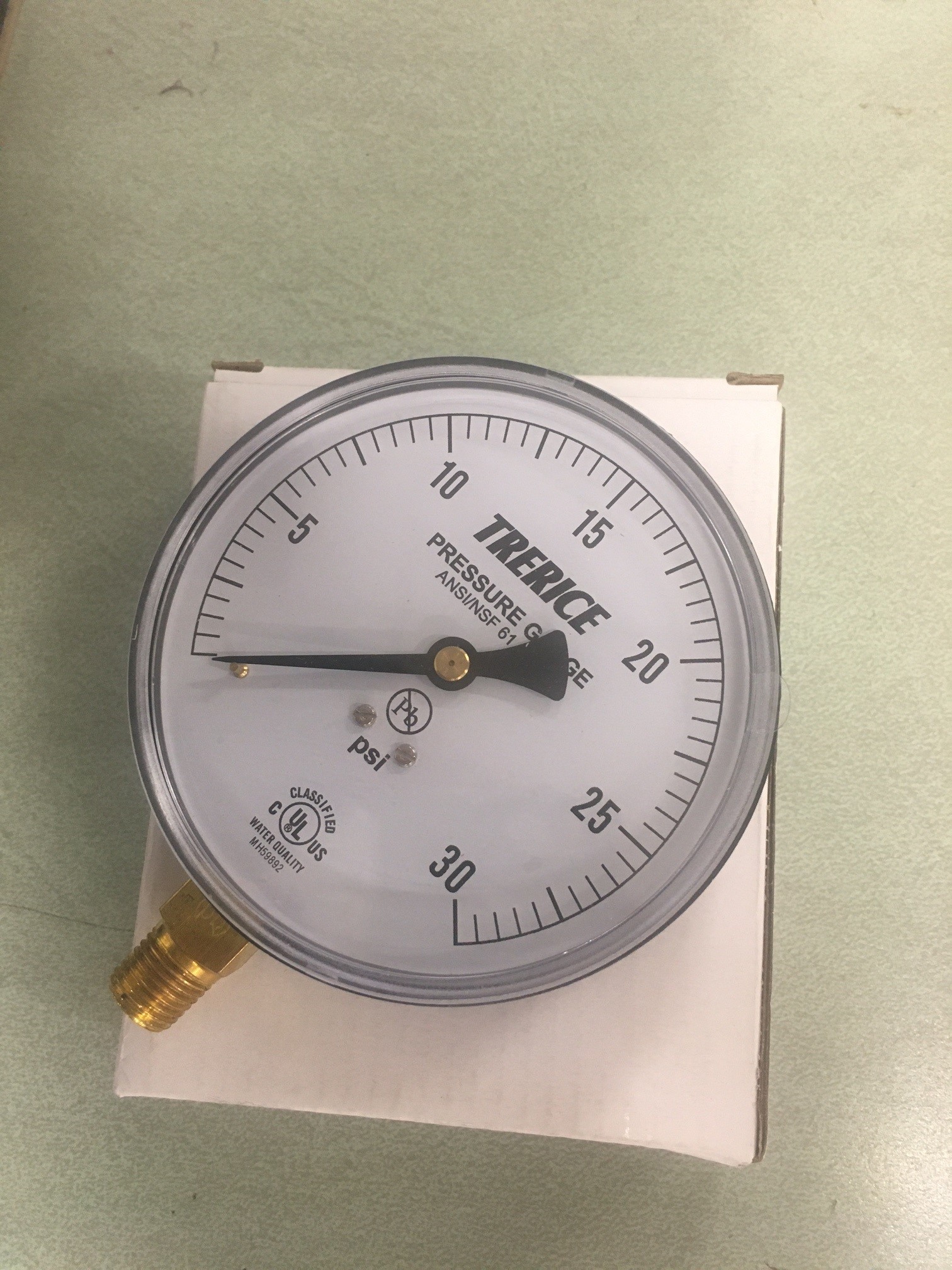 800B4002LA30 800B4002LA30 Trerice 4" Pressure Gauge, 0 - 30 psi, from Build