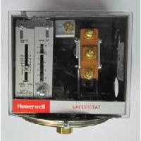 L408J1017 L408J1017 Honeywell Vaporstat steam pressure control. from HONEYW