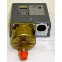 P47AA-1C P47AA-1C Johnson Controls Steam Pressure Switch. SPST Snap from JO